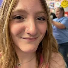 Sydney Herndon's Instagram, Twitter & Facebook