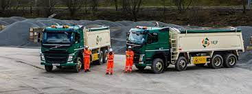 To ensure our tipper trucks are able to service your needs, we have put together information on tipper truck specifications and truck dimensions. Transport And Vehicle Information Mqp