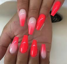 pin auf nail mania