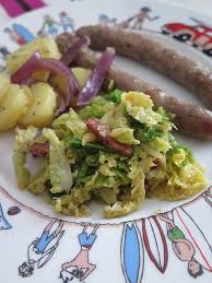 Chou Vert Aux Lardons Saucisses Pommes De Terre Audrey Cuisine Recette Potee Chou Vert Recettes De Cuisine