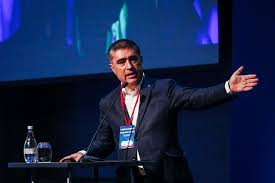 Mario desbordes en la interna de rn: Mario Desbordes Es Ovacionado Tras Anunciar Que No Renunciara A Presidencia De Rn Pero Pondra Su Cargo A Disposicion El Mostrador