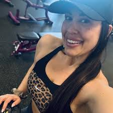 Rachel Spinney's Instagram, Twitter & Facebook