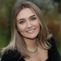 Megan Peak's Instagram, Twitter & Facebook