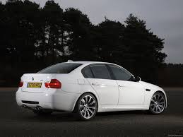 Bmw presented the racing version of the new bmw m3 at the chicago auto show. Bmw M3 Saloon Uk 2009 Pictures Information Specs