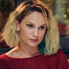 Trt1 ekranlarının adından en çok söz ettiren dizisinde bu hafta han, terkedilmenin acısıyla i̇nci'yi aramanın peşine düşer. Hel Icons Inci Ozdemir Farah Zeynep Abdullah