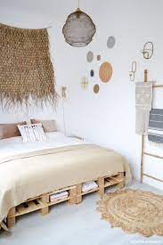 bed van pallets zelf maken redecorate bedroom bedroom diy room decor bedroom