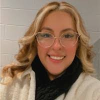 Karen Lomeli's Instagram, Twitter & Facebook