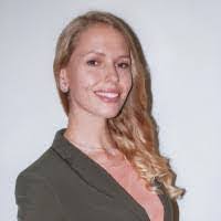 Jennifer Ratz's Instagram, Twitter & Facebook