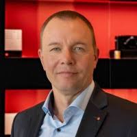 Victor Henning Email & Phone Number