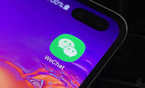 Wechat, the largest mobile social media network in china, aims to take a big slice from us tech giant markets by releasing a feature alternative to the popular app stores run by apple or google. Us Judge Blocks Order To Remove Wechat From Apple App Store And Google Play Store