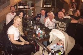 Ufc Star Conor Mcgregor Enjoys Family Meal With Partner Dee Devlin As Irishman Prepares For Fatherhood Mirror Online