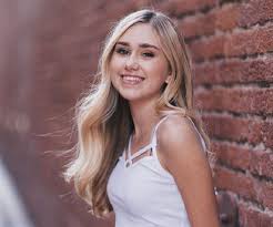 Emily Skinner Biography Facts Childhood Family Life Achievements