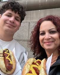 Wendy Steinberg (@theultimatefword) • Instagram photos and videos