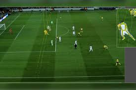 Deplasman takımı rakibin yarı sahasından taç atışı kullanıyor. Yillardir Tartisilan Kurala Fifa Dan Yeni Uygulama Gelismis Ofsayt Teknolojisi Independent Turkce