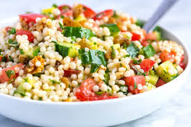 La Meilleure Recette Facile De Salade De Couscous Aux Legumes Recipe Couscous Salad Recipes Couscous Recipes Healthy Salad Recipes