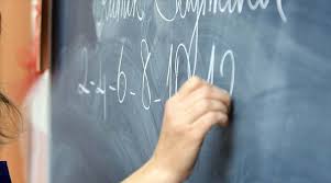 2020 yılının son aylarına girilmesiyle birlikte 2021'de emeklilere yapılacak maaş zammı konuşulmaya başladı. Z 4pgkwavj4z0m