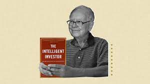 The greatest investor, wizard of omaha recommends best business books that have shaped his personality. Warren Buffett Recommends These 33 Books To Berkshire Hathaway Shareholders Inc Com