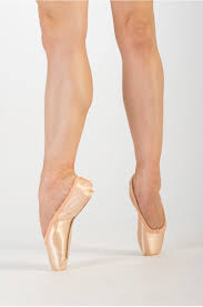 In general, the smaller the size, the wider the appearance of the platform and box. Freed Classic Pro Pointe Shoes 4 Xxx Ballet Mrb78 Clothing Shoes Accessories