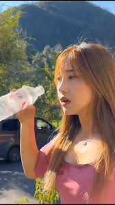 Chinese Girl Golden Retriever