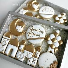 Pin By Catherine Hussein On رمضان كريم ركن رمضان المبارك In 2020 Ramadan Sweets Eid Cake Eid Food