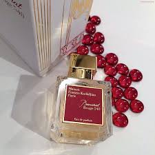 Shop Baccarat Rouge 540 Eau De Parfum Samples Decants At Fragrances Line Hand Decanted Samples Of Baccarat Rouge 540 E Kollekciya Duhov Predmety Makiyazha Duhi