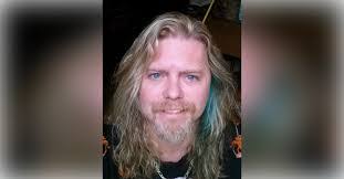 Eve Coates's Instagram, Twitter & Facebook