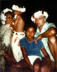 Maybe you would like to learn more about one of these? Marlon Brando Photo Marlon With His Tahitian Family His Third Wife Tarita His Daughter Cheyenne And His Son Teihotu Marlon Brando Marlon Brando Wife Cheyenne Brando