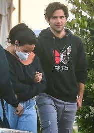 Demi Lovato And Max Ehrich Are Talking About Getting Engaged In 2020 Demi Lovato Demi Lovato Style Lovato