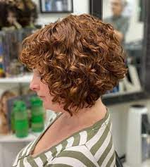 Short curly hairstyles appears charming and voluminous. 29 Short Curly Hairstyles To Enhance Your Face Shape