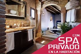Casa rural para parejas con jacuzzi doble privado y chimenea en el salón. Habitacion Con Jacuzzi Privado Y Spa Hotel Rural Malaga