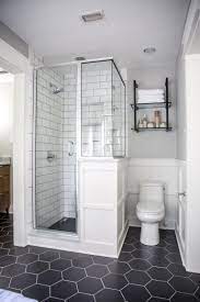 32 Stunning Small Master Bathroom Remodel Ideas Small Master Bathroom Bathrooms Remodel Farmhouse Shower