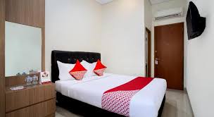Biasanya untuk kamar tidur ukuran 3×3 hanya muat untuk kasur, lemari, dan meja rias saja. Oyo 106 Sarkawi Residence Near Kartini Hospital Hotel In Jakarta Easy Online Booking