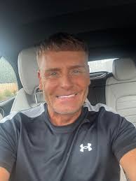 WHO WANTS AN EXCLUSIVE FREE MIX?? As promised, I've just finished the  biggest 60 minute mix you have heard in a very long time 🤯💚 I will be  dm-ing anyone that added “