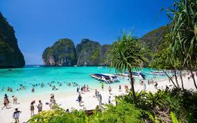 See more ideas about philippines beaches, philippines, philippines travel. Thai Bay Made Famous In The Beach Shuts Indefinitely As Philippines Places Visitor Cap On Cesspool Boracay