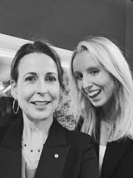 Ok, so we laughed. Got down, dirty & angry. Then laughed a bit more. It was  a truely great fat media chat with @tinamarlenequinn