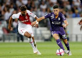 Les couleurs (violet et blanc) sont adoptées. Toulouse Fc Player Wages Sillyseason Com