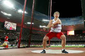 Meanwhile, andersen's throw was a mere 2 inches shy of berry's. Painful What Go Back Anita Wlodarczyk Hammer Dutaria Net