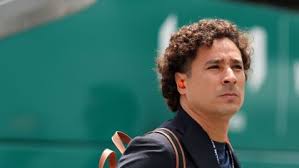 Técnico do México define situação de Ochoa para estreia da Copa