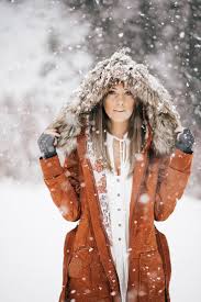 In this article, top 12 winter photoshoot ideas would be presented below for your references. Winter Photoshoot 45 Hair Raising Tips