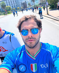 𝗩𝗶𝗻𝗰𝗲𝗻𝘁 𝗕𝗮𝗿𝗼𝗻 𝗕𝗮𝘀𝗶𝗹𝗲 🎶 (@vincentbaronbasile) • Instagram  photos and videos