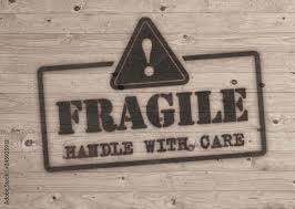 Maybe you would like to learn more about one of these? Die 10 Besten Bilder Stock Fotos Und Vektorgrafiken Zu Vorsicht Zerbrechlich Adobe Stock