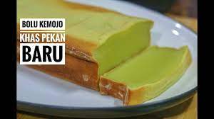 Telur ayam 6 butir santan 3 gelas ditambah air pandan margarin 250 gram tepung segitiga 300 gram gula 250 gram garam 1/2 sendok teh vanili secukupnya. Resep Bolu Kemojo Khas Pekan Baru Eng Sub Youtube