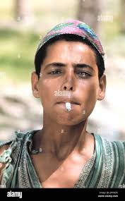 Iraqi teenager hi-res stock photography and images