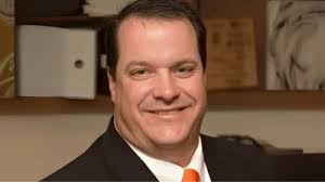 Dorothy Daggs earns $270,800 working for the Illinois Department of  Veterans' Affairs during 2019