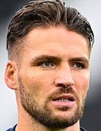 Bradley Coyne's Instagram, Twitter & Facebook