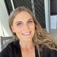 Bianca Waite's Instagram, Twitter & Facebook