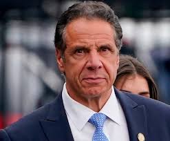 Laura Hoeppner Tells Some Little White Ones