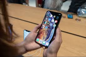 The iphone 13 is expected to launch in late 2021 and could see some drastic changes that will the iphone 13 is expected in the fall of 2021 with improved cameras, no ports, and the possible return of. Iphone 13 Could Have The Always On Display Function