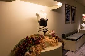 Hall of Harper - A posh sex shop giving us good vibrat…ions