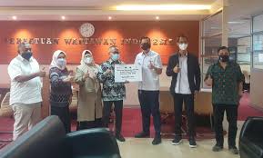 Kwi llc has 39 total employees across all of its locations and generates $14.64 million in sales (usd). Berbagi Kebahagiaan Di Bulan Ramadan Ppa Salurkan Paket Sembako Untuk Anak Yatim Duafa Dan Keluarga Wartawan Indonesia Daily